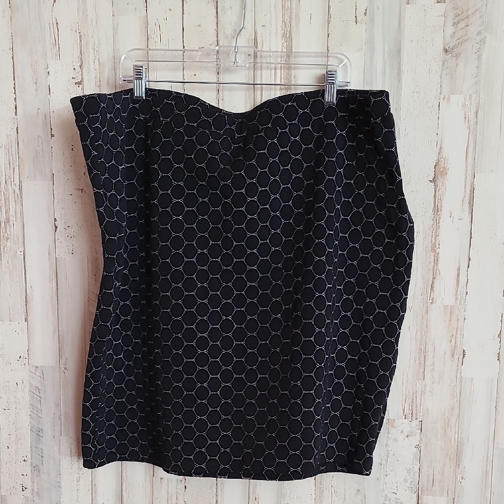 Leota Black and Gray Patterned Pencil Skirt